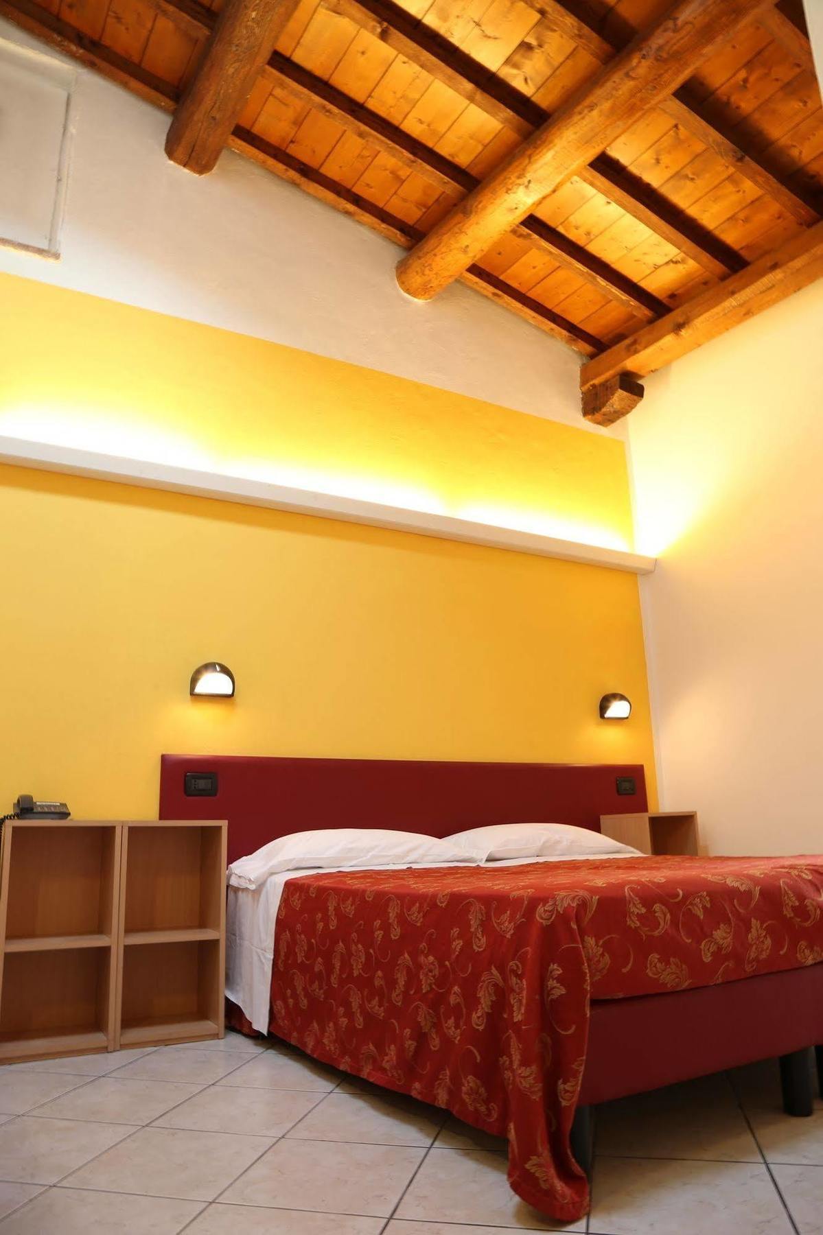 Abbazia Bed & Breakfast Mantua Buitenkant foto